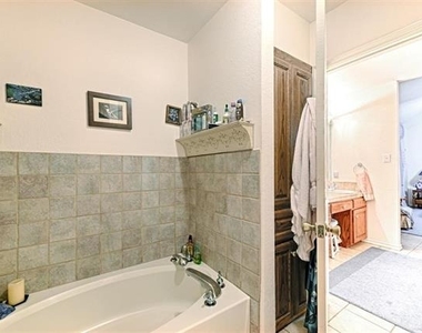 105 Santee Drive - Photo Thumbnail 14