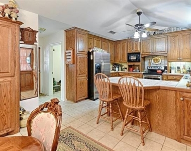 105 Santee Drive - Photo Thumbnail 4