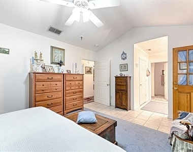 105 Santee Drive - Photo Thumbnail 12