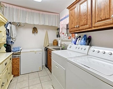 105 Santee Drive - Photo Thumbnail 19