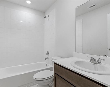 3234 Hawkins Drive - Photo Thumbnail 1
