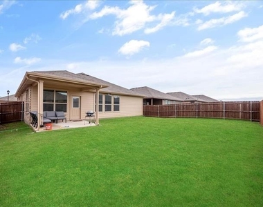 1104 Genola Drive - Photo Thumbnail 19