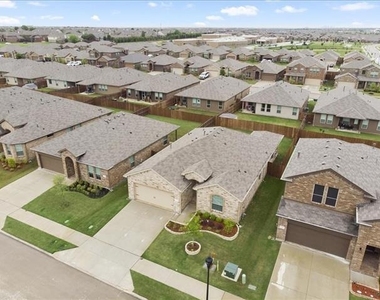 1104 Genola Drive - Photo Thumbnail 22