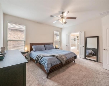 1104 Genola Drive - Photo Thumbnail 10