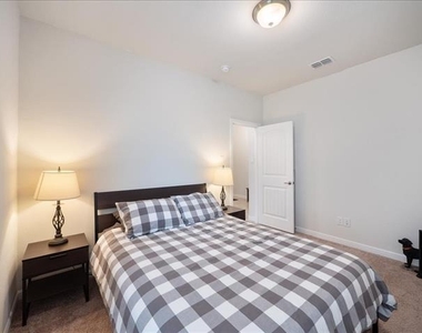 1104 Genola Drive - Photo Thumbnail 14