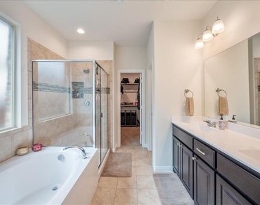 1104 Genola Drive - Photo Thumbnail 11