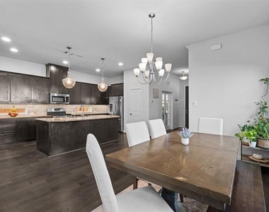 1416 Huntsman Ridge Lane - Photo Thumbnail 10