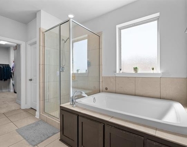 1416 Huntsman Ridge Lane - Photo Thumbnail 23