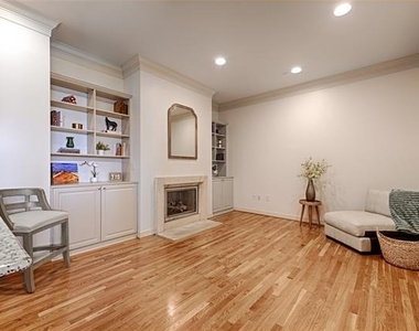 2828 Hood Street - Photo Thumbnail 9