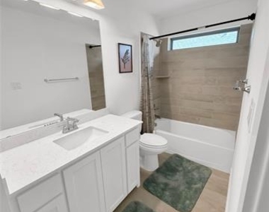 13924 Beacon Crest Lane - Photo Thumbnail 9