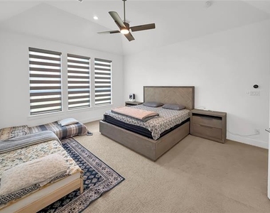 13924 Beacon Crest Lane - Photo Thumbnail 5