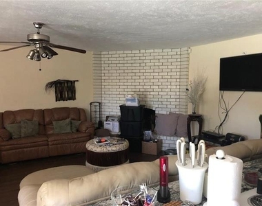 5228 Runyon Drive - Photo Thumbnail 5