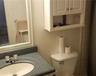 5228 Runyon Drive - Photo Thumbnail 10