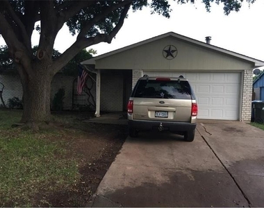 5228 Runyon Drive - Photo Thumbnail 12
