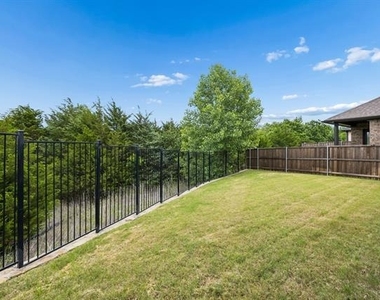 826 Marathon Court - Photo Thumbnail 10