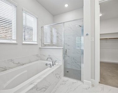 826 Marathon Court - Photo Thumbnail 5