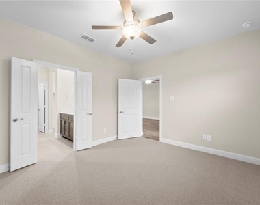 603 Hemingway Lane - Photo Thumbnail 12