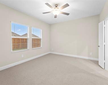 603 Hemingway Lane - Photo Thumbnail 13