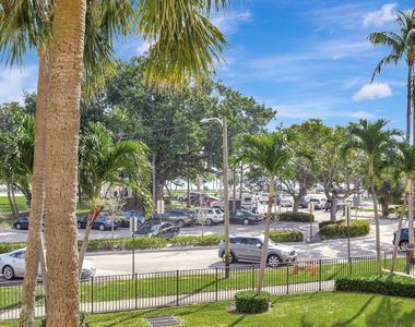 15 S Golfview Road - Photo Thumbnail 6