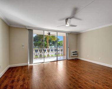 15 S Golfview Road - Photo Thumbnail 7