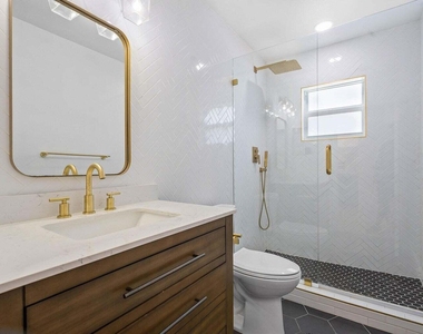 506 Heron Drive - Photo Thumbnail 8