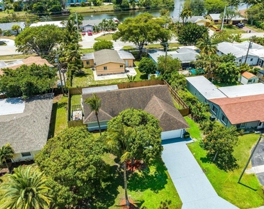 506 Heron Drive - Photo Thumbnail 10