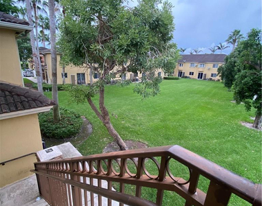 970 Ne 34th Avenue - Photo Thumbnail 3