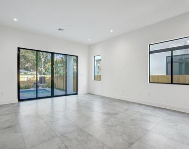 604 Sw 7th Avenue - Photo Thumbnail 10