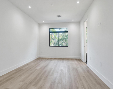 604 Sw 7th Avenue - Photo Thumbnail 21