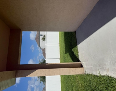 11477 Sw Patterson Street - Photo Thumbnail 10