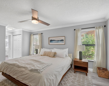 1630 Nw 22nd Avenue - Photo Thumbnail 23