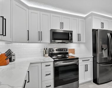 1630 Nw 22nd Avenue - Photo Thumbnail 22