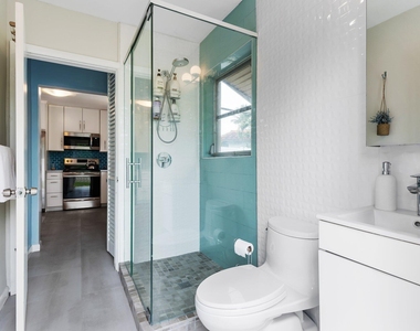 2640 Nw 9th Lane - Photo Thumbnail 22