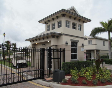 2030 Nassau Drive - Photo Thumbnail 23