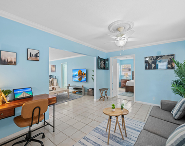 3240 Spanish River Drive - Photo Thumbnail 16