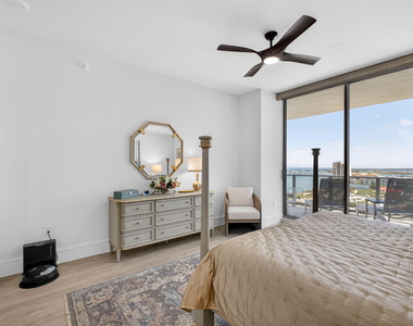 220 Lake Shore Drive - Photo Thumbnail 17