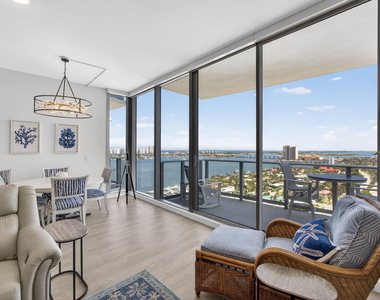 220 Lake Shore Drive - Photo Thumbnail 3