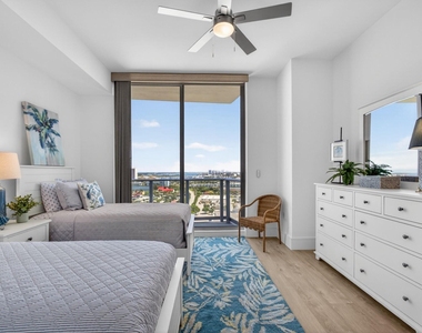 220 Lake Shore Drive - Photo Thumbnail 26