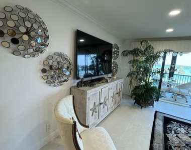 200 Intracoastal Place - Photo Thumbnail 13