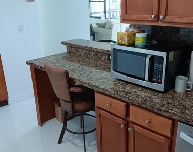 3800 Galt Ocean Drive - Photo Thumbnail 10