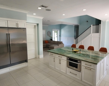 1066 Se Saint Lucie Boulevard - Photo Thumbnail 24