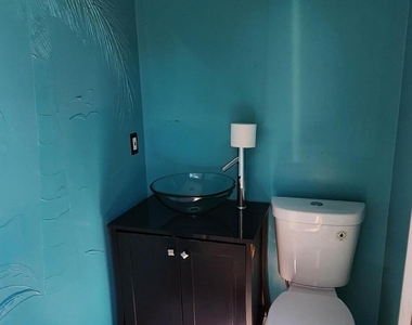 1066 Se Saint Lucie Boulevard - Photo Thumbnail 32