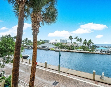 2650 Lake Shore Drive - Photo Thumbnail 34