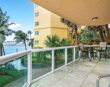 2650 Lake Shore Drive - Photo Thumbnail 28