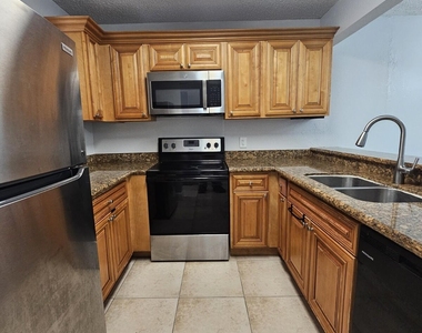1453 Lake Crystal Drive - Photo Thumbnail 3