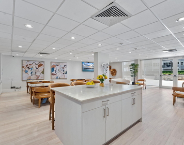 3750 Galt Ocean Drive - Photo Thumbnail 36