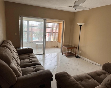 2861 Nw 47th Terrace - Photo Thumbnail 2