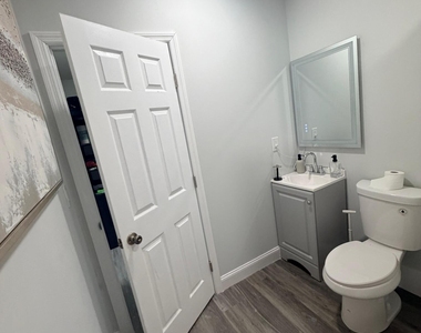 5067 Sunrise Boulevard - Photo Thumbnail 2