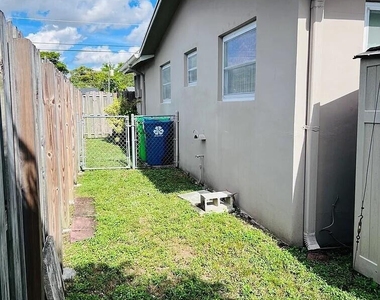 8136 Nw 21st Court - Photo Thumbnail 28