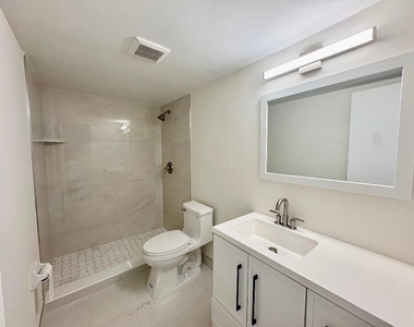 505 Ne 20th Avenue - Photo Thumbnail 4